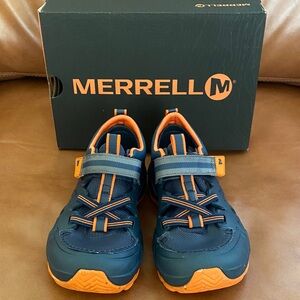 NEW Merrell water sandals size 13